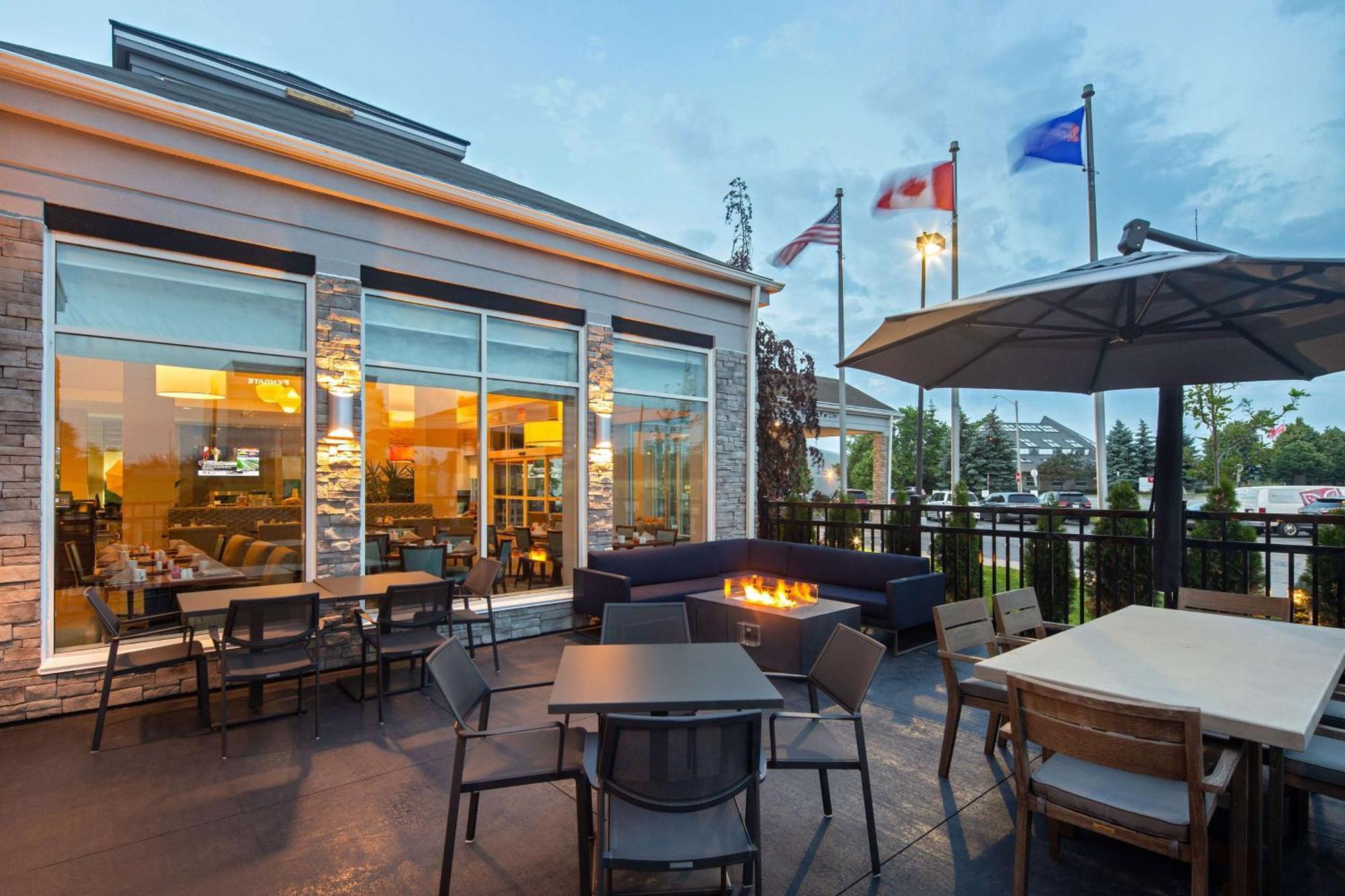 Hilton Garden Inn Toronto-Oakville Buitenkant foto